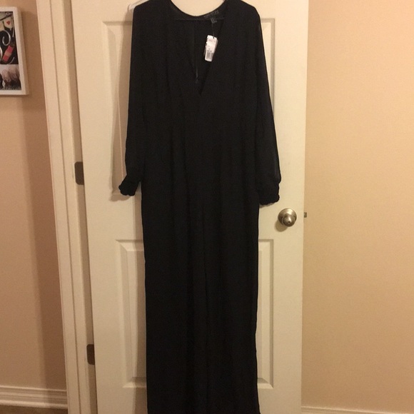 Black Plus sized Jumper - Picture 1 of 4